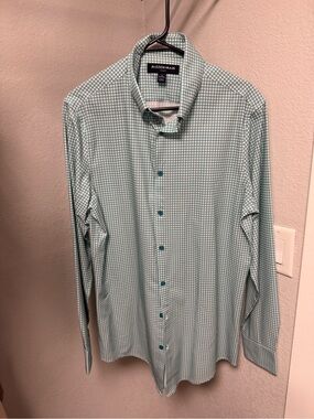Mizzen+Main Leeward Button Up Dress Shirt-NWOT- Medium Trim Tall
